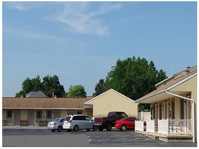 Red Carpet Motel