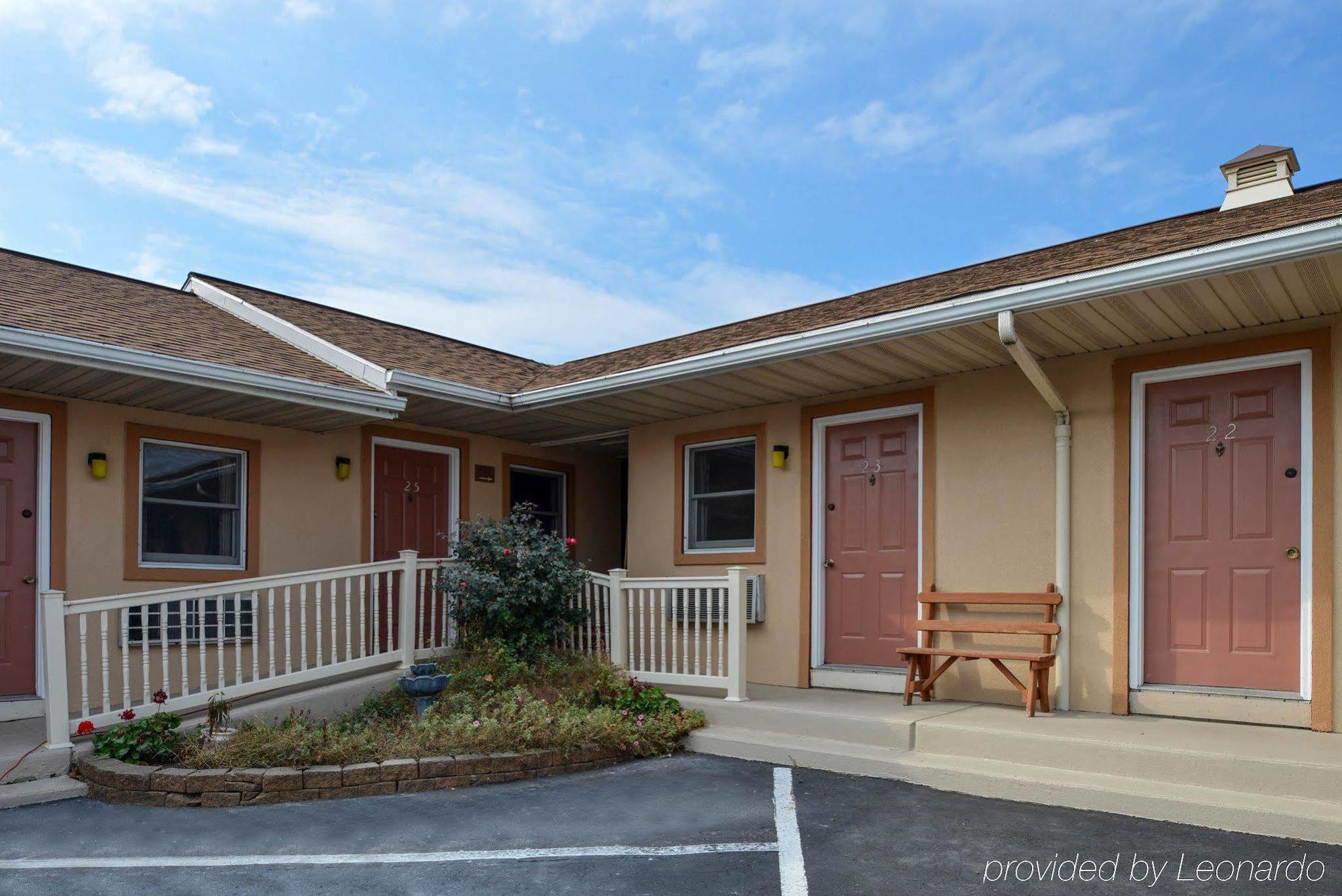 Red Carpet Motel