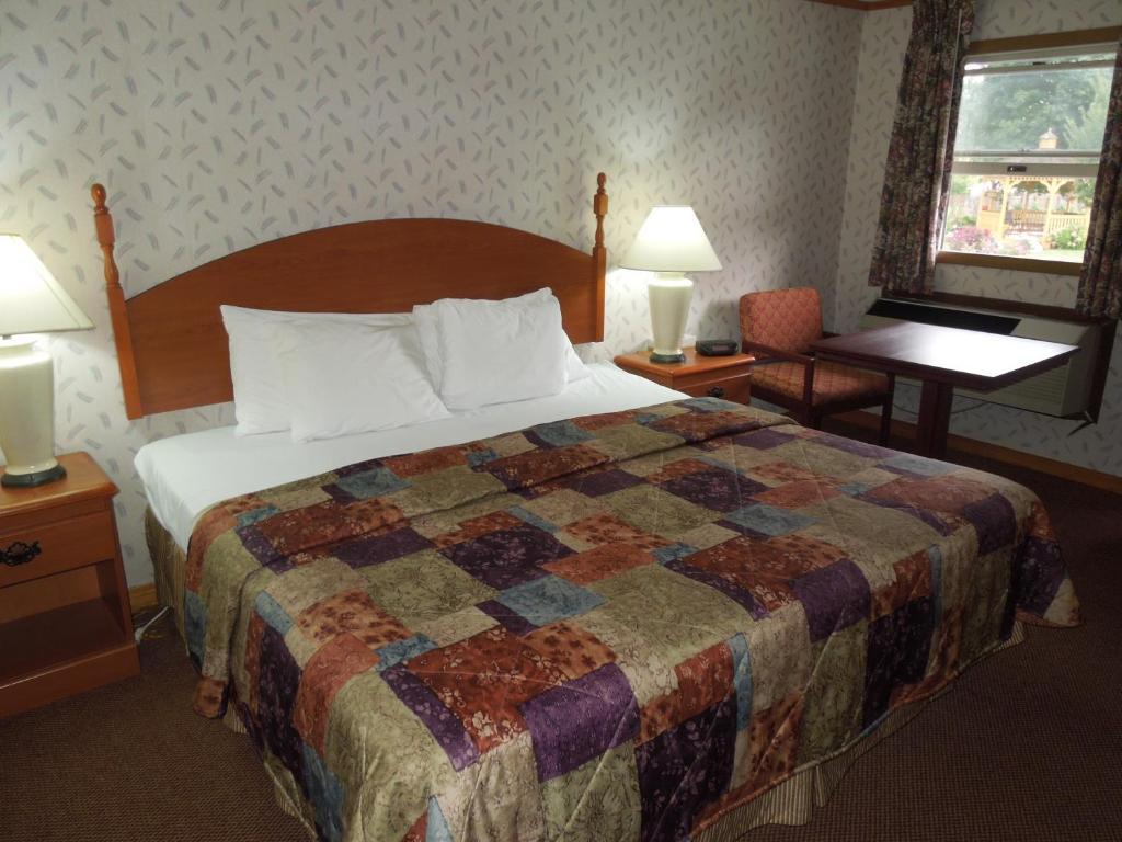 Red Carpet Motel 2*